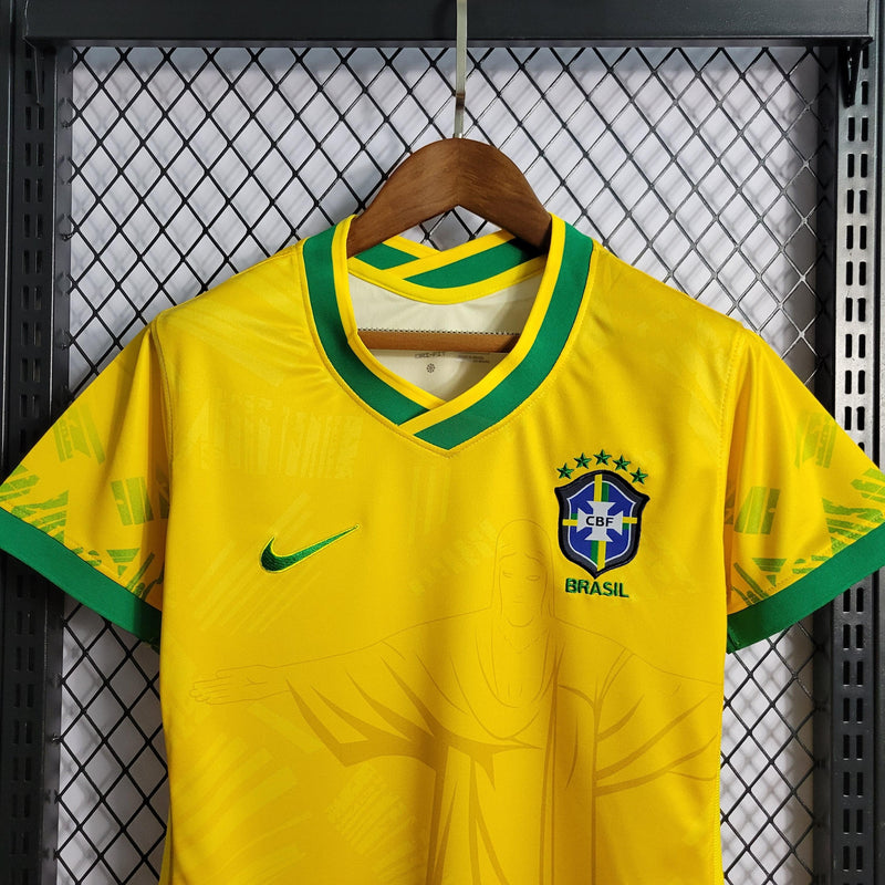 Camisa Nike Brasil Edição Especial Amarela - 2022 Feminina - Furia Imports - 01 em Artigos Esportivos